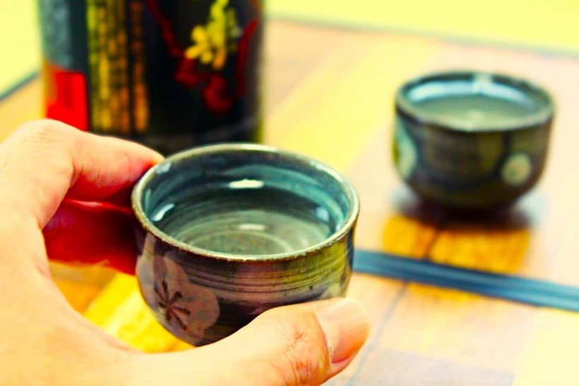Casual Japanese sake tasting and snack experience, Kabukicho - Traditional snacks that explain the pairings