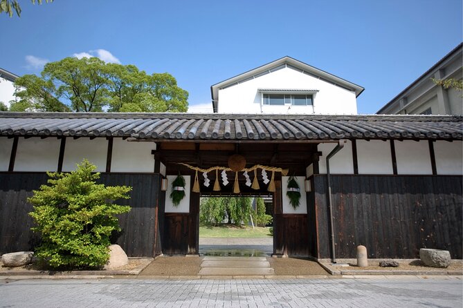Exploring Nada Sake Breweries Kobe Private Tour with Government-Licensed Guide - Hakutakarokusuien and preserved brewing culture