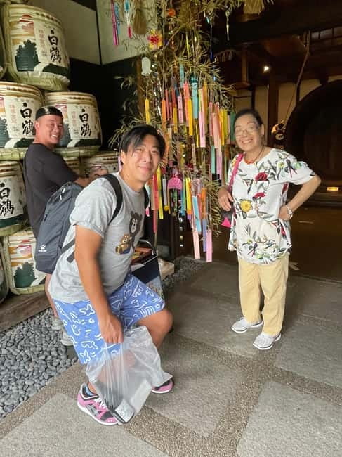 Kobe: Guided Sake Breweries Tour with Tastings - A 15-minute taste of local tofu