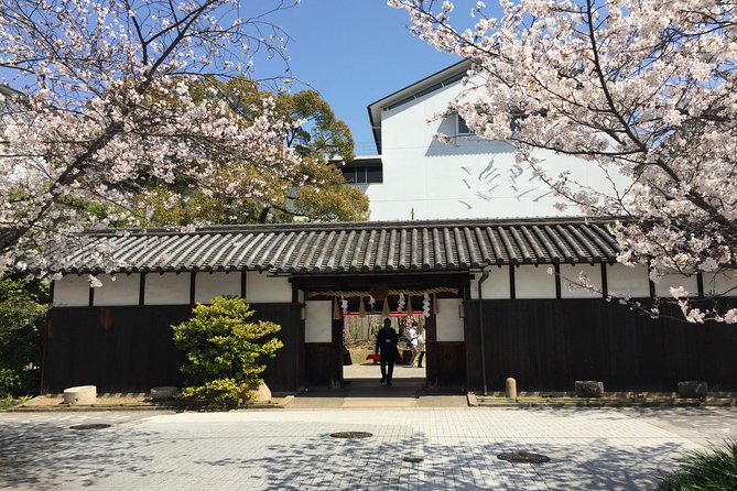 KOBE Sake Tasting Tour at Breweries (tasting fee included) - Walking, weather, and comfort