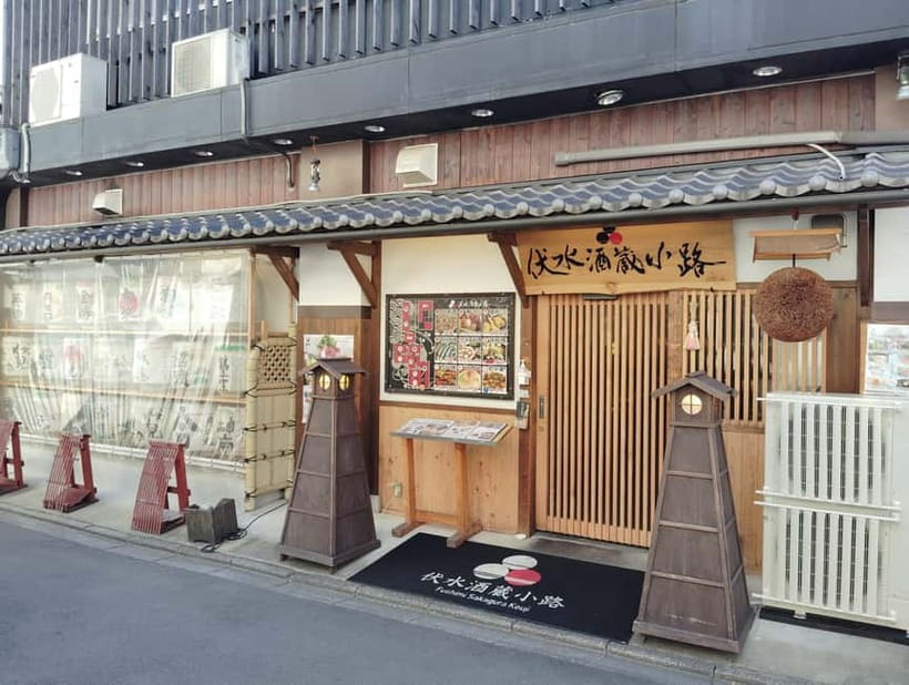 Kyoto: Fushimi Sake Brewery Tour - 18 Tastings in 2.5 Hours - What the guides add to the experience