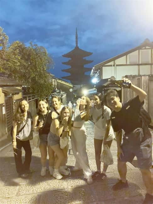 Kyoto: Gion Evening Walk with Hidden Gems, Geisha & Sake - Starting at Shijo Kiyamachi