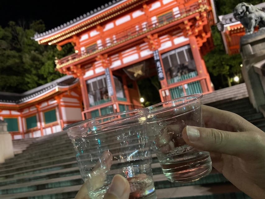 Kyoto: Gion Evening Walk with Hidden Gems, Geisha & Sake - What the sake adds to the evening