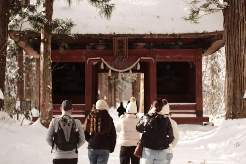 Nagano: Togakushi Shrine, Sake & Zenkoji Private Tour - Soba in the birthplace of a local specialty