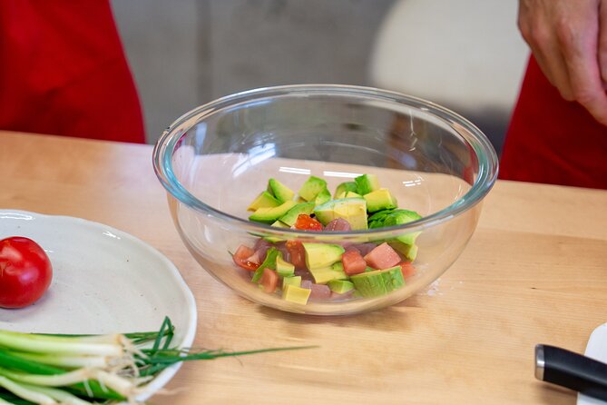 Osaka Home Feast Cooking and Sake Experience - What the guides add to the evening