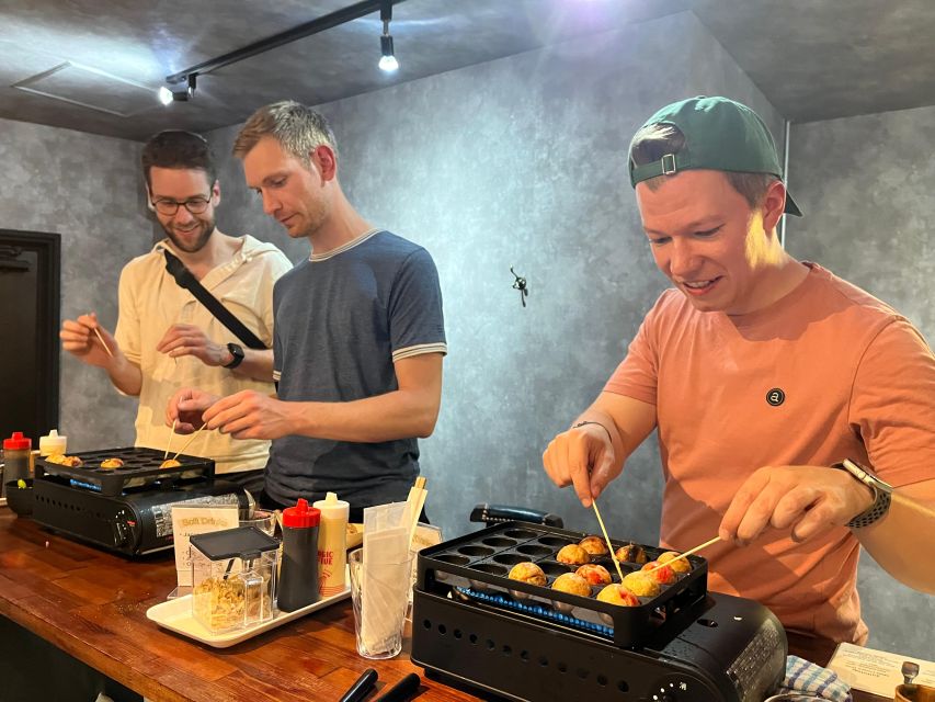 Osaka Sake Tasting with Takoyaki Cooking - Key points at a glance