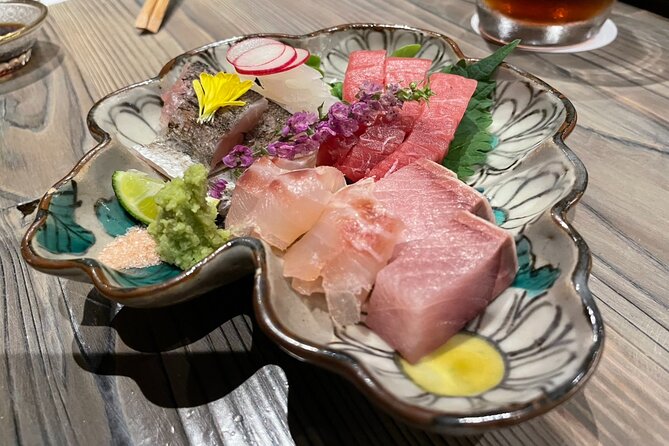 Private Food & Sake Tour in Central Kyoto with Sake Sommelier - Sake tasting with a guide who knows the production side