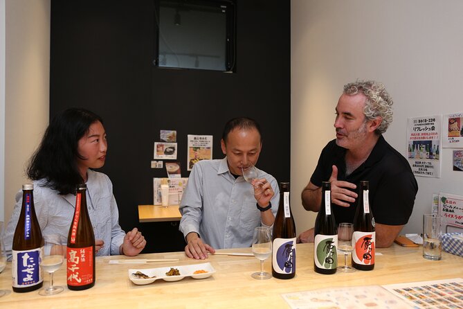 Private Sake Tasting in Central Kyoto with Sake Sommelier - A standing bar with Kyoto character