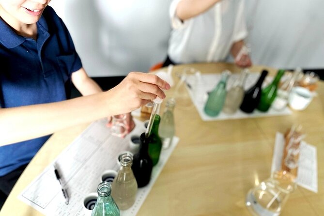 Sake Blending Experience : Craft Your Own Signature Sake - The English introduction makes sake easier to understand