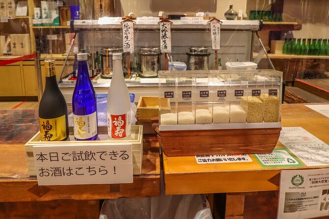 Sake Brewery and Japanese Life Experience Tour in Kobe - Suidosuji and the old shopping-street atmosphere