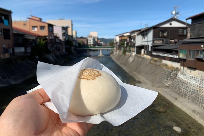 Special Food and Sake Factory Tour in Takayama - Why this Takayama food tour works