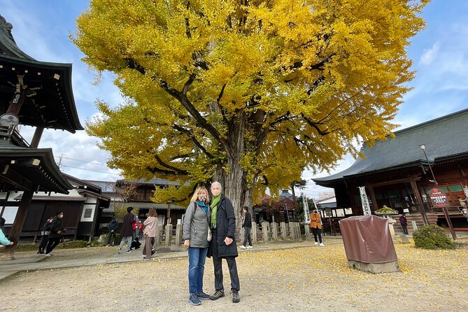 Takayama Local Cuisine, Food & Sake Cultural Tour with Government-Licensed Guide - Comparing Takayama’s two morning markets