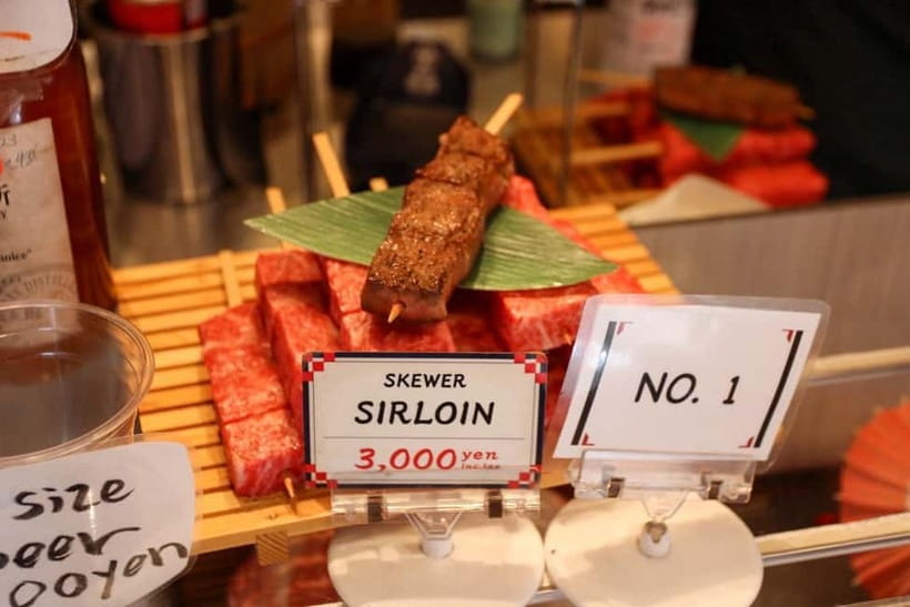 Tokyo: Private Tsukiji Street Food & Sake with Local Guide - Forty minutes with four sake pours and scallops
