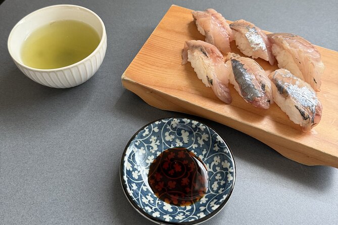 Tokyo Sushi Making Class : Sake Ceremony & Matcha Experience - The torched salmon mayo gunkan adds a Tokyo twist