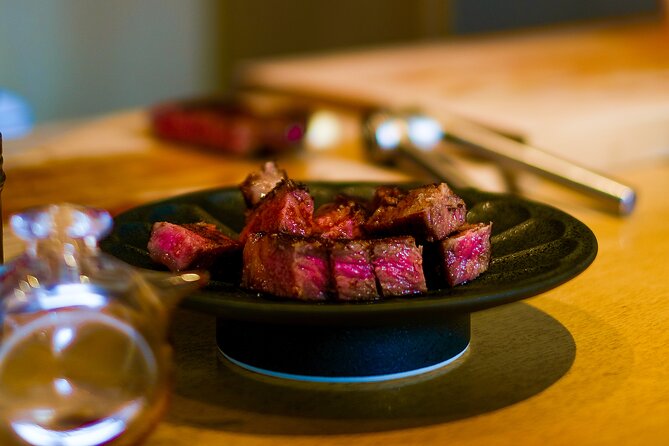 Tokyo Wagyu & Sake Pairing Tasting Experience with Local Flavors - Who should book this experience?
