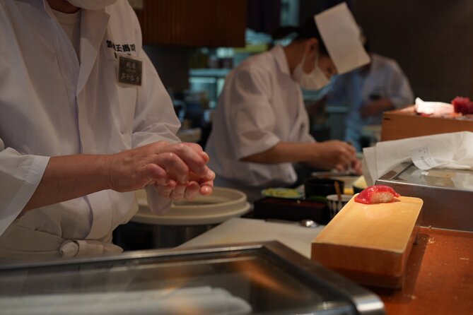 Tsukiji Market Eating Tour, Authentic Sushi & Sake Comparison - Ending with sushi and a three-sake comparison