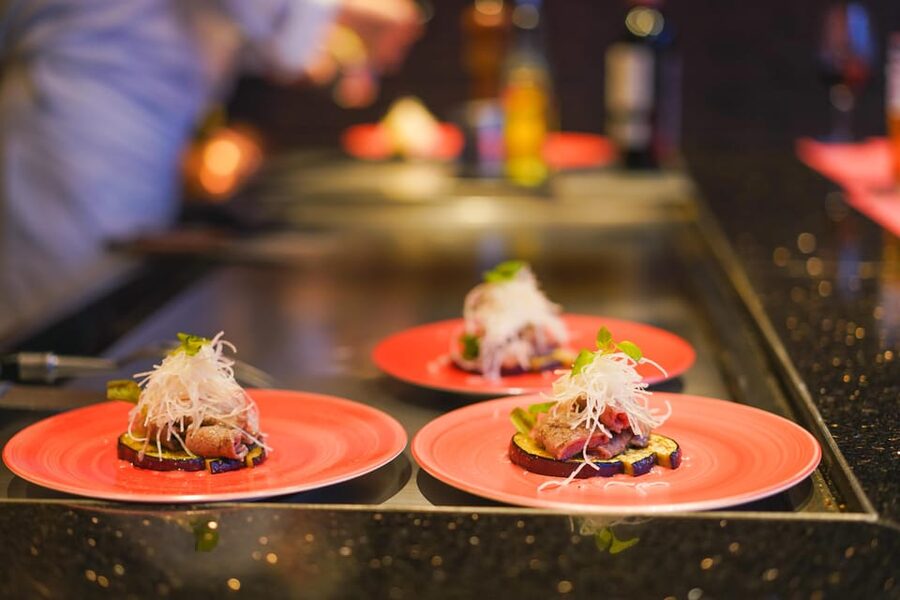 Wagyu Beef & Sake Pairing Foodie Tour in Tokyo - Eating A5 Wagyu at the Ginza teppanyaki restaurant